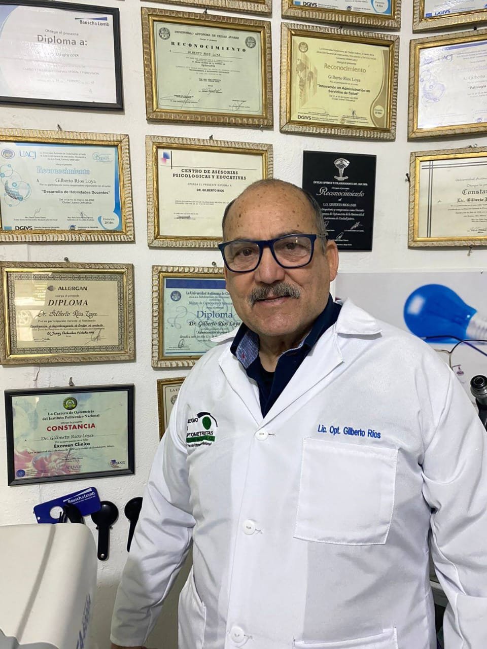 Lic. Opt. Gilberto Rios Loya